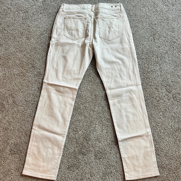 cabi Slim Boyfriend Jeans, #5089, winter white, 8, EUC, slightly distressed - Picture 4 of 7